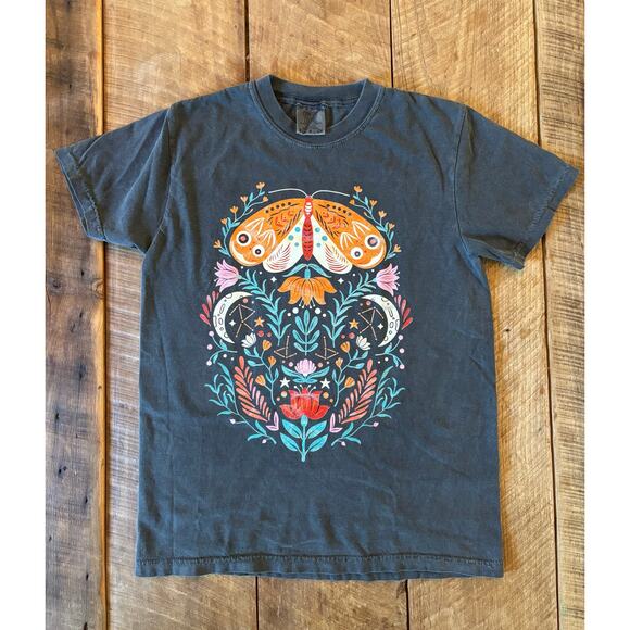 Comfort Colors Women’s Small Graphic Tee Butterfly Floral Celestial Black - Picture 2 of 6